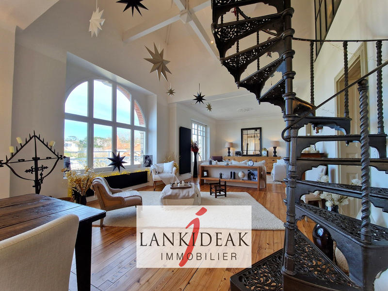 Duplex - 188 m² - 6 pièces