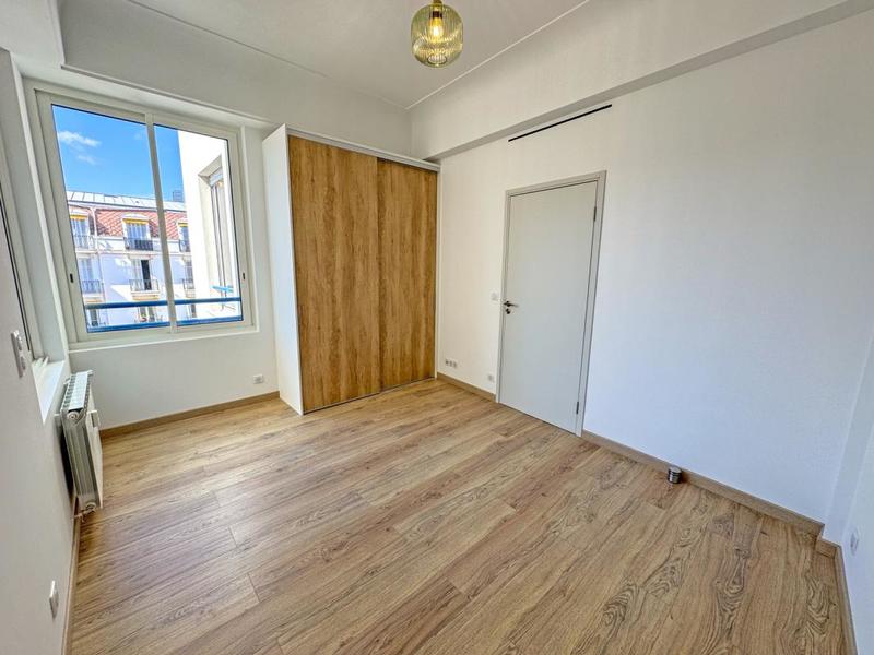 Appartement - 81 m² - 3 pièces