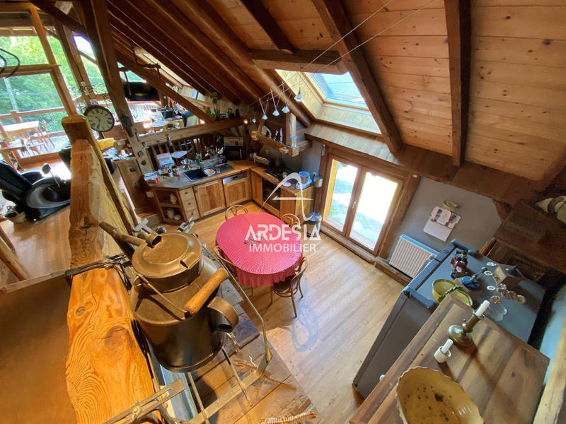 Maison - 250 m² - 8 pièces