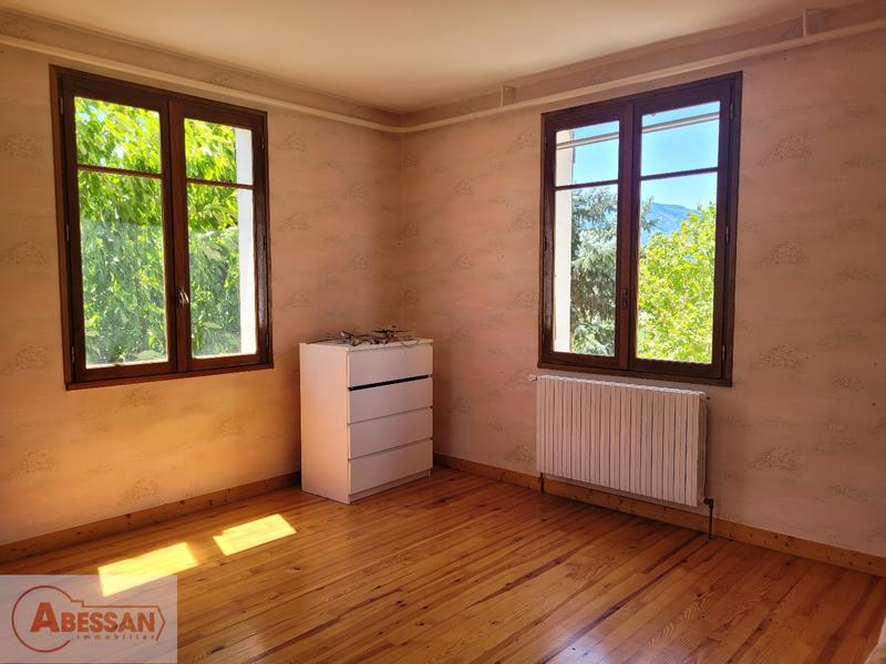 Maison - 199 m² - 8 pièces