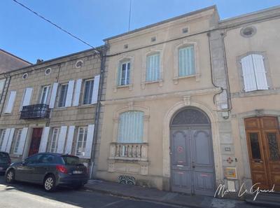 Maison - 184 m² - 7 pièces