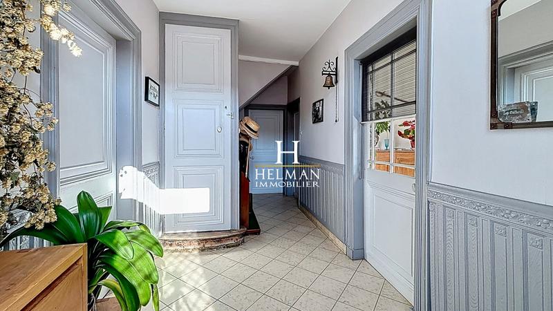 Maison - 163 m² - 7 pièces