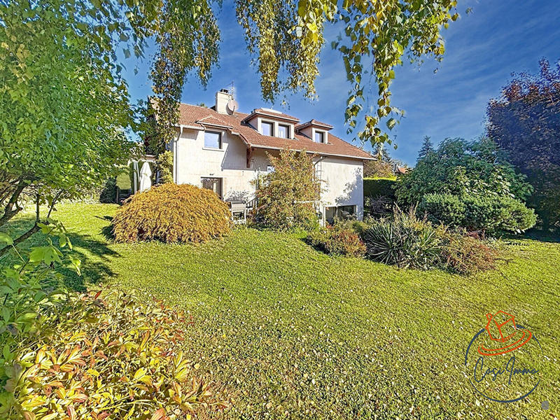 Villa - 227 m² - 5 pièces