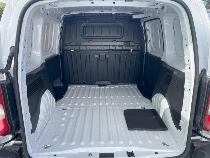 Peugeot Partner 19 083€ Ht Taille m Bhdi 100 Bvm6- Garantie Constructeur
