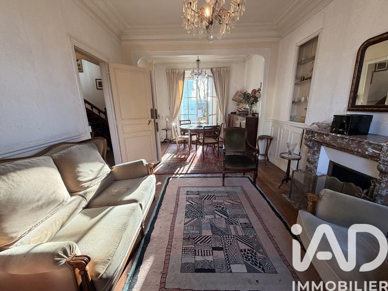 Maison - 112 m² - 8 pièces