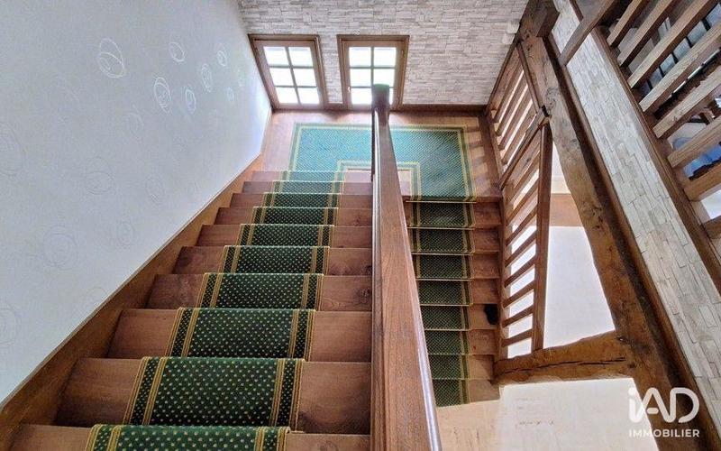 Maison - 259 m² - 6 pièces