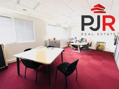 Bureau - 473 m²