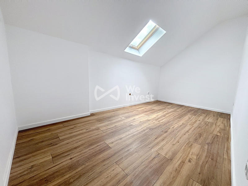 Maison - 87 m² - 7 pièces