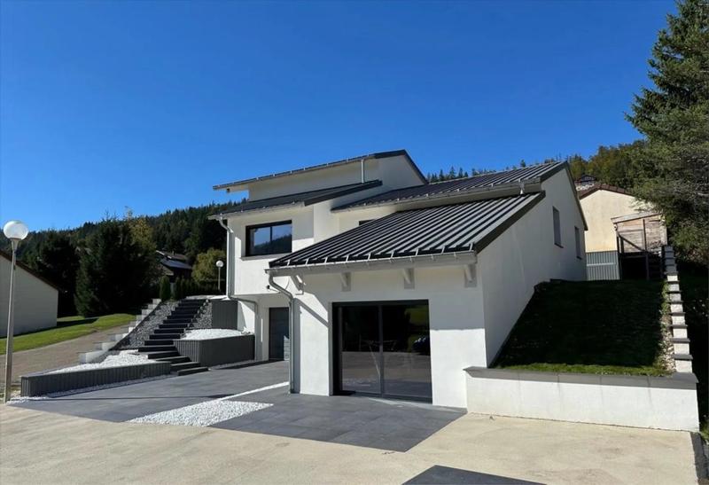 Maison - 186 m² - 7 pièces