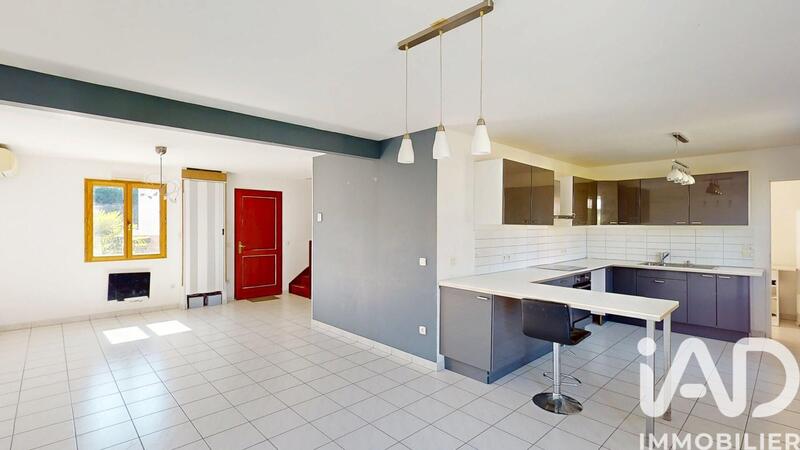 Maison - 111 m² - 5 pièces