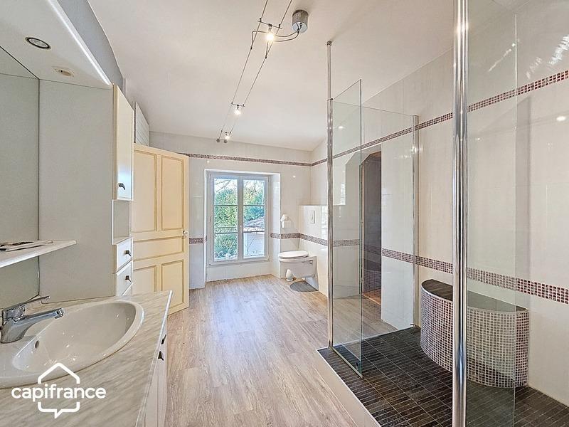 Longère - 195 m² - 8 pièces