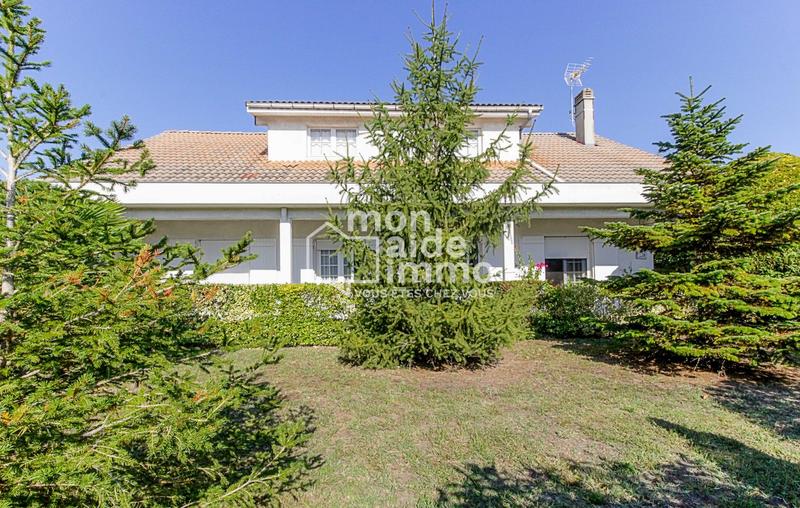 Maison - 172 m² - 6 pièces