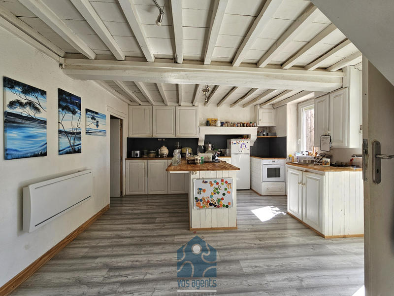 Maison - 258 m² - 9 pièces