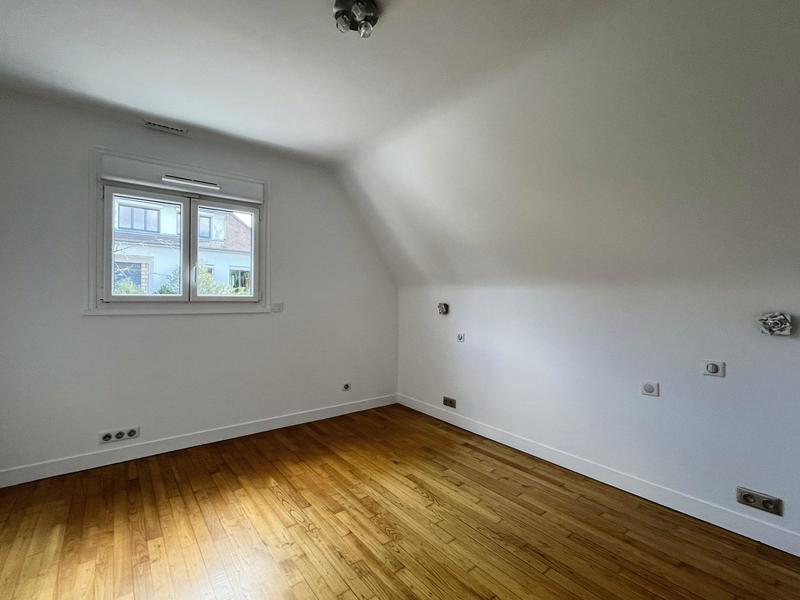 Maison - 110 m² - 6 pièces