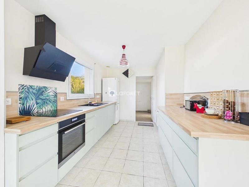 Maison - 101 m² - 6 pièces