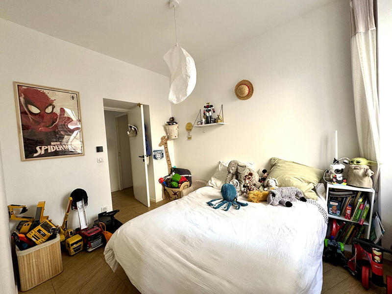 Appartement - 100 m² - 4 pièces