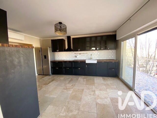 Appartement - 94 m² - 5 pièces