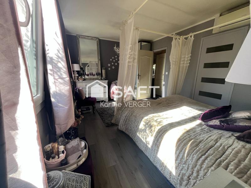 Maison - 180 m² - 8 pièces