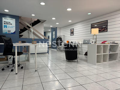 Local commercial - 195 m²