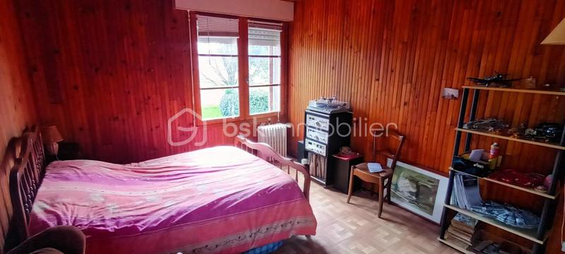 Maison - 230 m² - 11 pièces