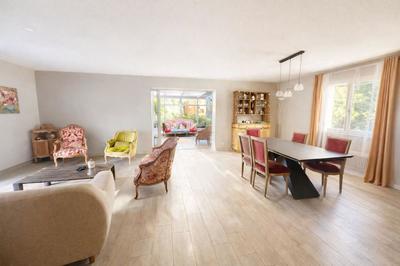 Villa - 200 m² - 5 pièces