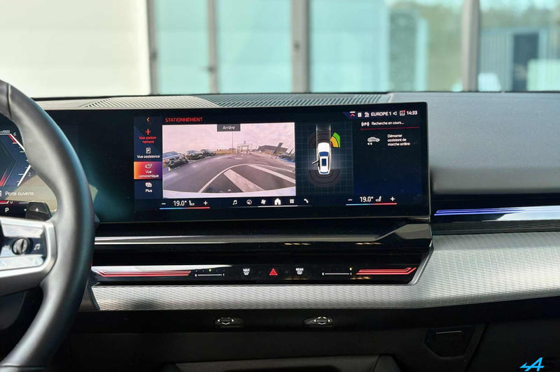 Bmw Série 5 Touring 520d Xdrive m-Sport 197ch Dkg Hk Attelage Caméra