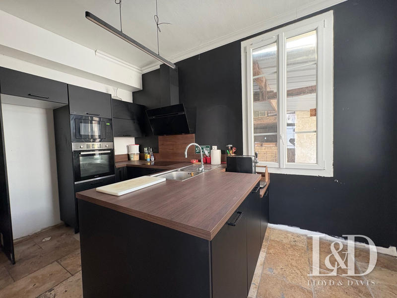 Maison ancienne - 180 m² - 8 pièces