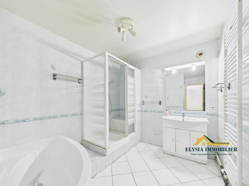 Appartement - 122 m² - 5 pièces