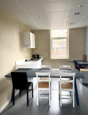 Local commercial - 95 m² - 4 pièces