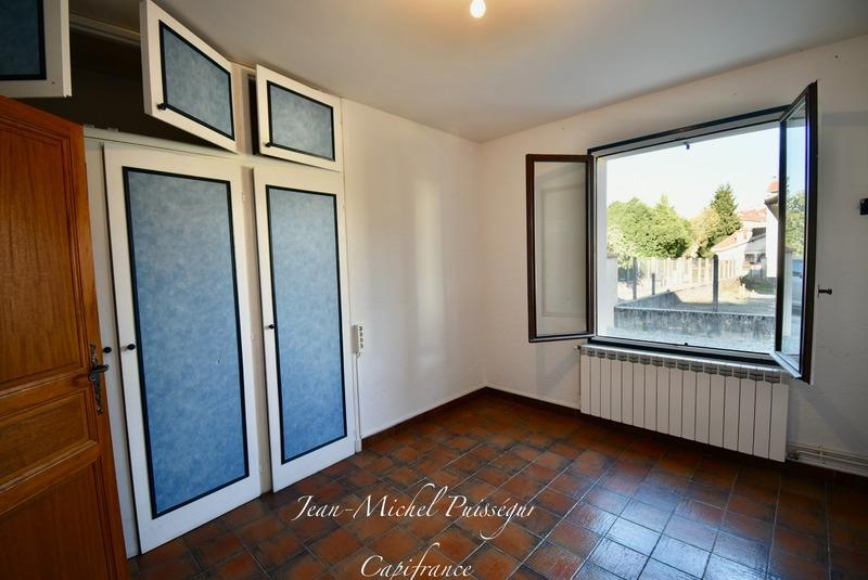 Maison - 250 m² - 8 pièces