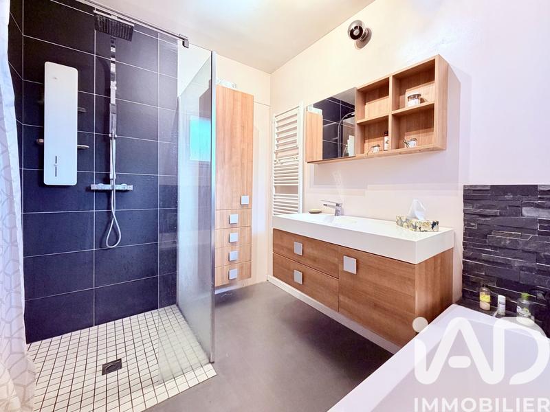 Maison - 107 m² - 4 pièces