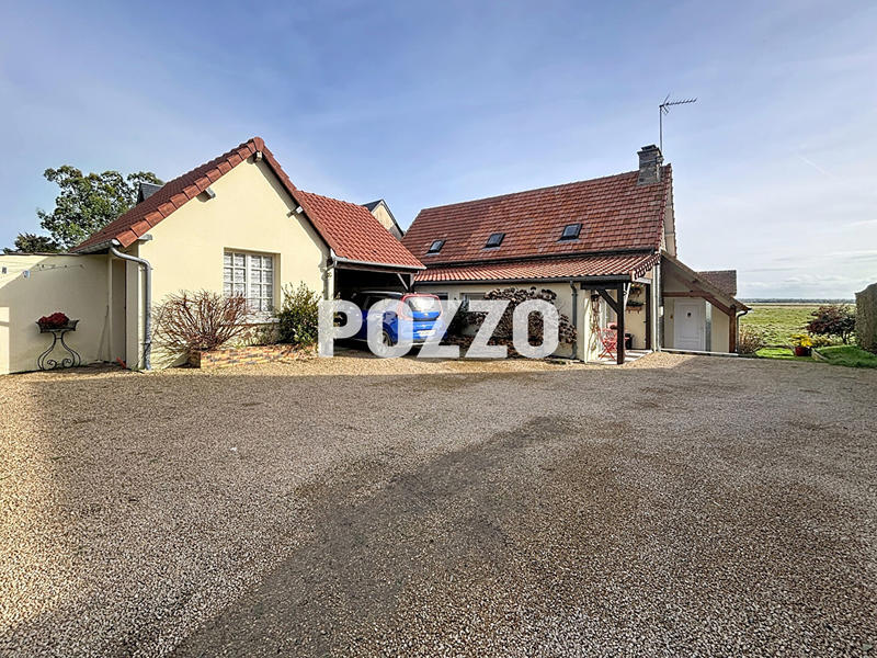 Maison - 143 m² - 8 pièces