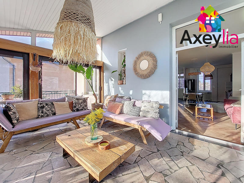 Maison - 104 m² - 5 pièces