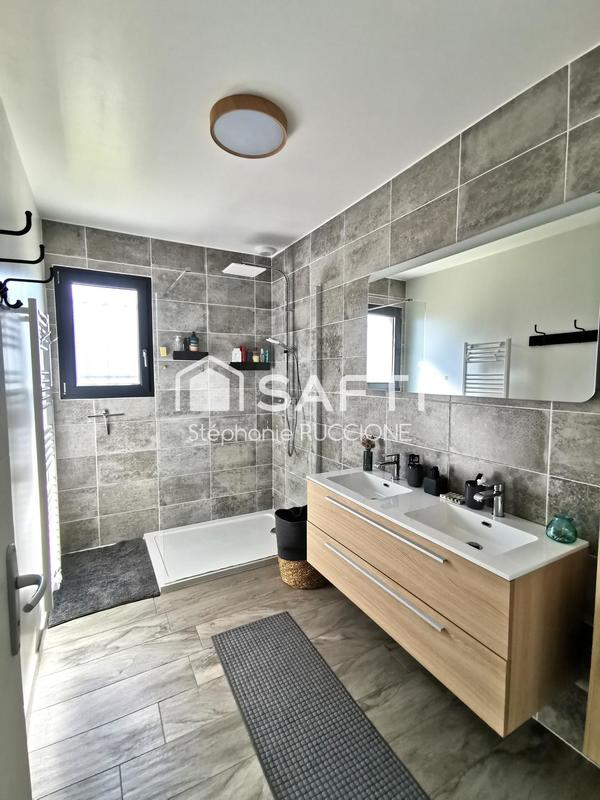 Maison - 94 m² - 3 pièces