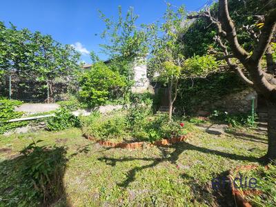 Maison - 186 m² - 8 pièces