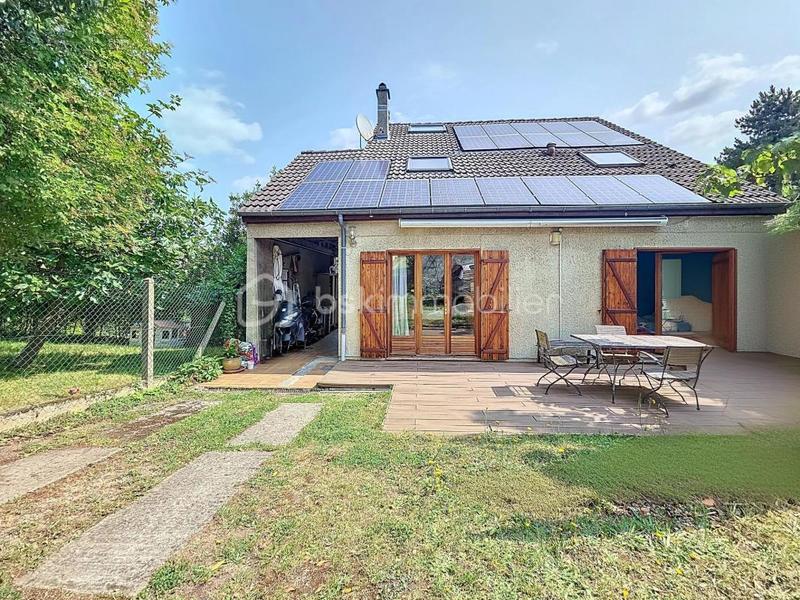 Maison - 139 m² - 6 pièces