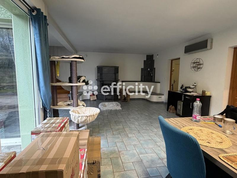 Maison - 235 m² - 6 pièces