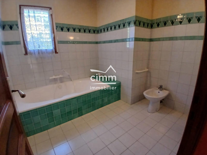 Villa - 170 m² - 6 pièces