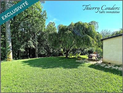 Maison - 208 m² - 8 pièces