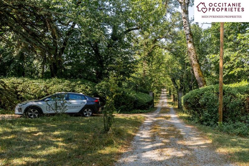 Maison de maîtres - 409 m² - 13 pièces