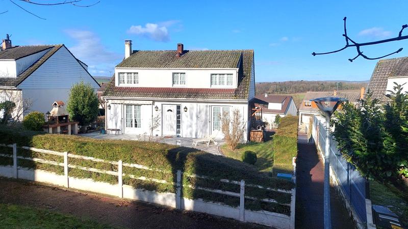 Maison - 122 m² - 6 pièces