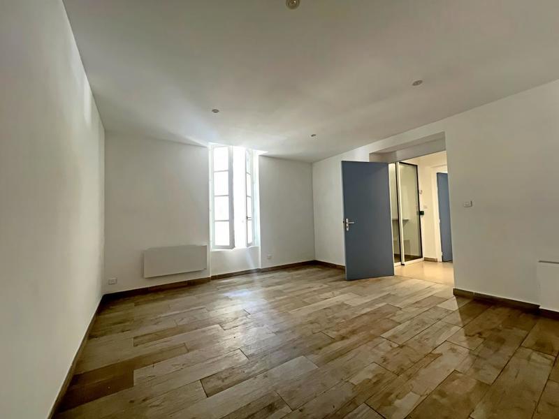 Bureau - 46 m² - 2 pièces