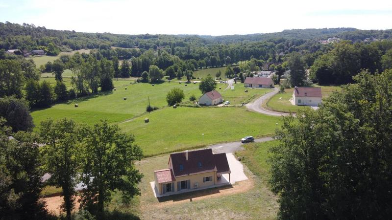 Terrain de lotissements - 2 200 m²