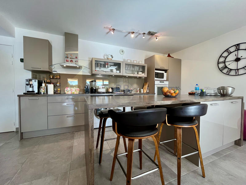 Appartement - 85 m² - 3 pièces