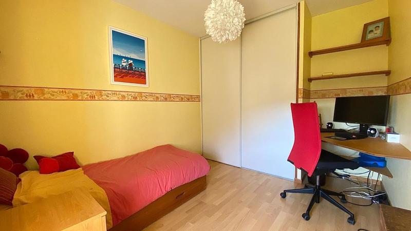 Propriété - 105 m² - 10 pièces