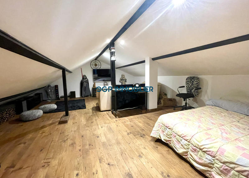 Villa - 141 m² - 6 pièces