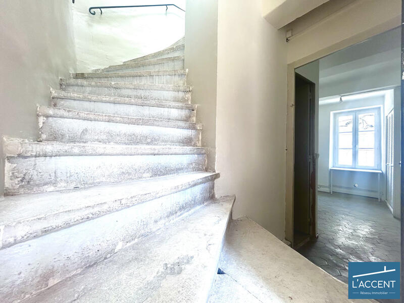 Maison - 188 m² - 5 pièces