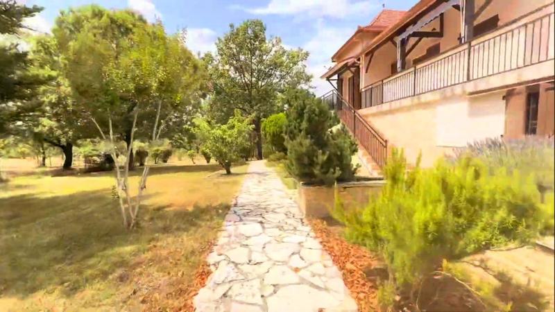 Maison - 175 m² - 7 pièces