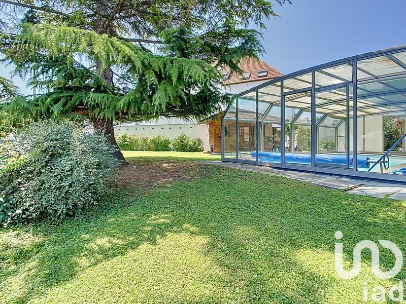 Maison - 179 m² - 7 pièces