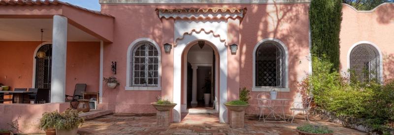 Villa - 322 m² - 12 pièces